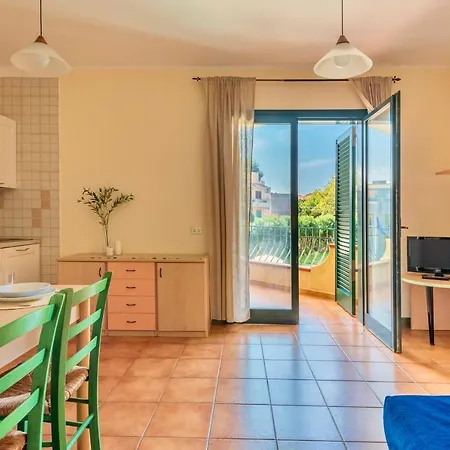 아파트호텔 Con Piscina A